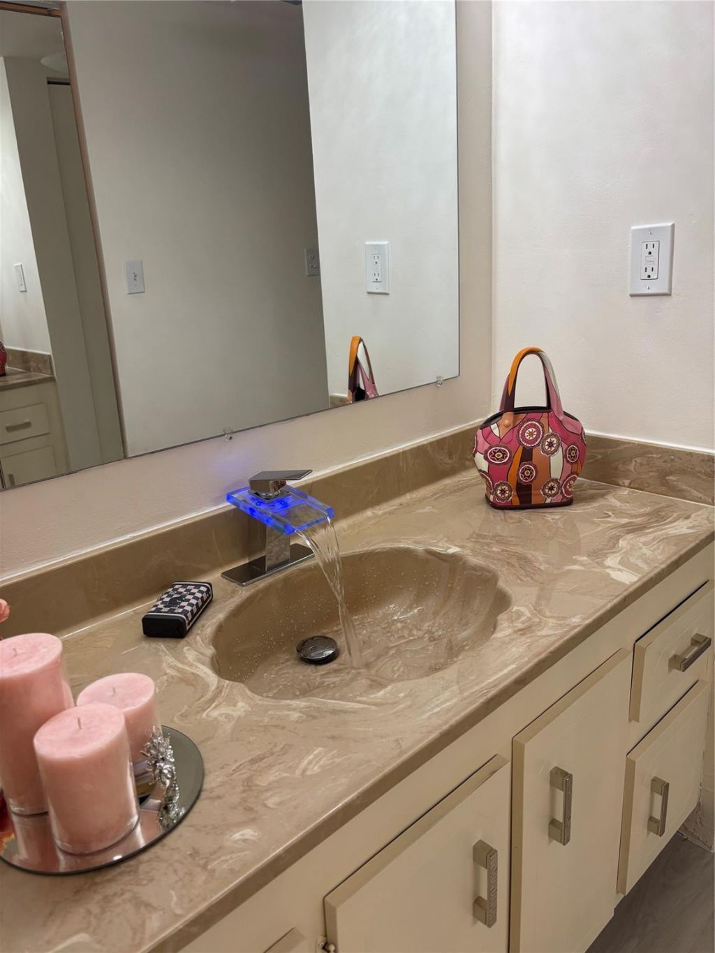 1100 Saint Charles Place, Unit 313, Pembroke Pines, FL 33026 Photo