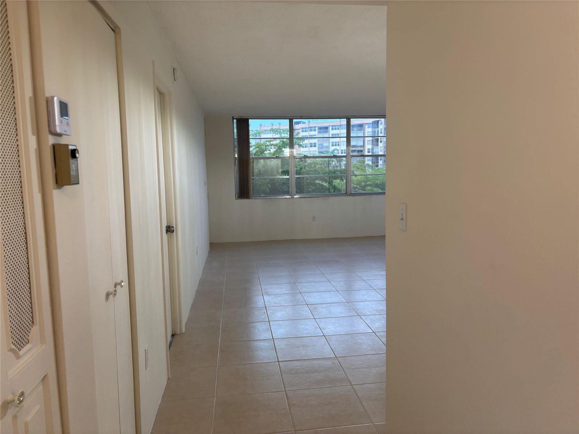 1100 Saint Charles Place, Unit 313, Pembroke Pines, FL 33026 Photo