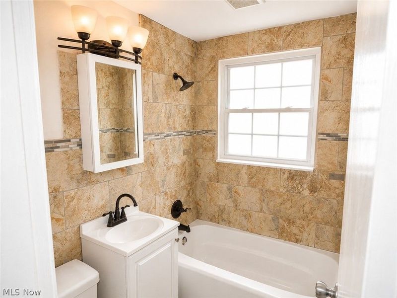 451 Clearview Drive, Euclid, OH 44123 Photo 8