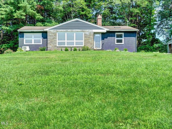 13 Woodridge Road, Wynantskill, NY 12198