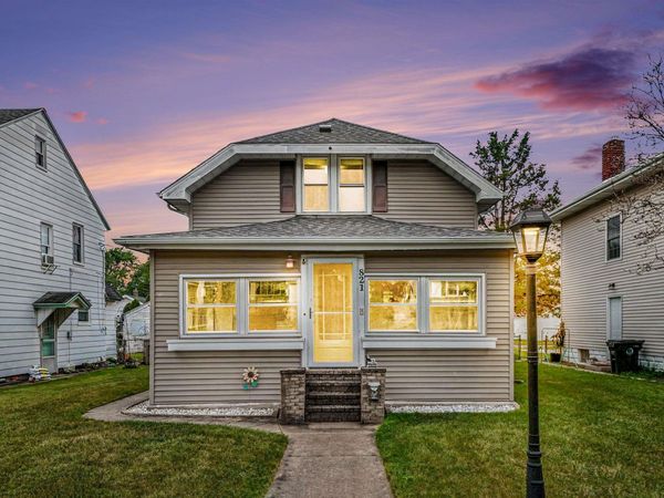 821 S 33rd Street, South Bend, IN 46615