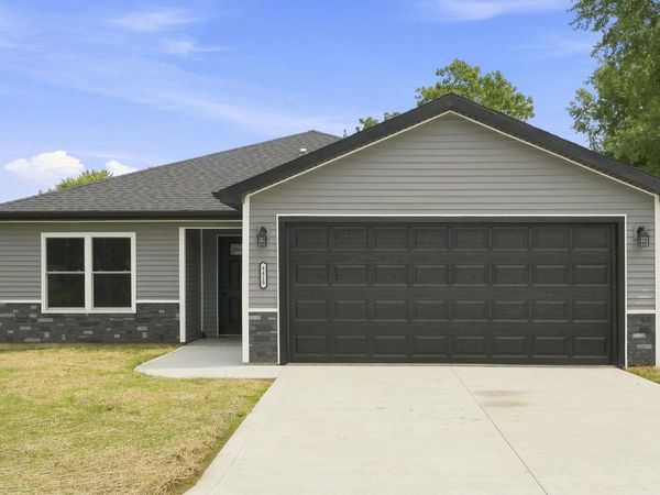 4415 Wayne Trace, Fort Wayne, IN 46806