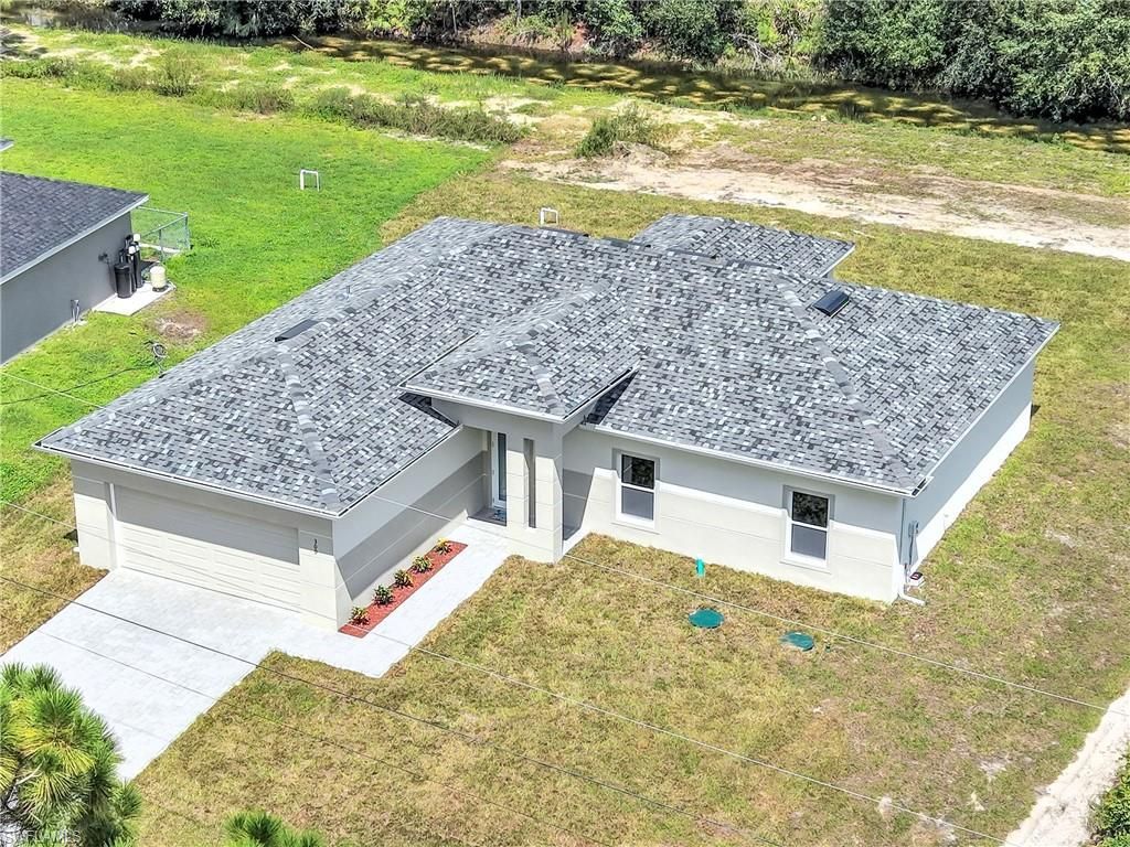 309 Broward Ave , Lehigh Acres, FL 33974 Photo