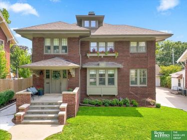 5111 Cass Street, Omaha, NE 68132