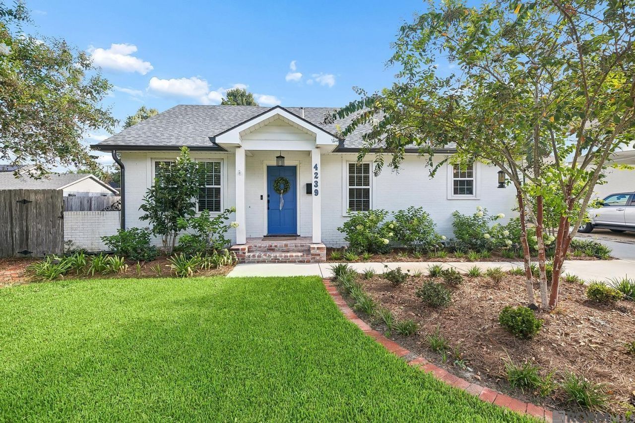 4239 Sweetbriar St, Baton Rouge, LA 70808 Main Photo