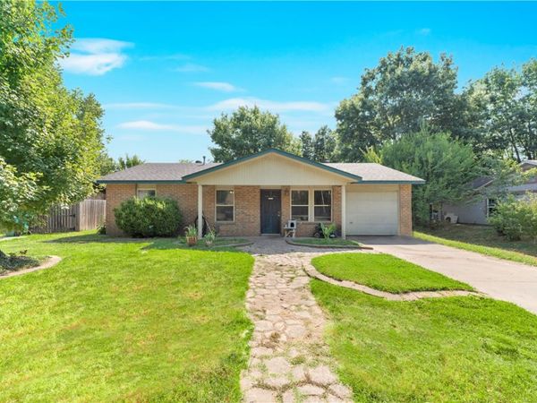 2701 N 3rd Street , Rogers, AR 72756