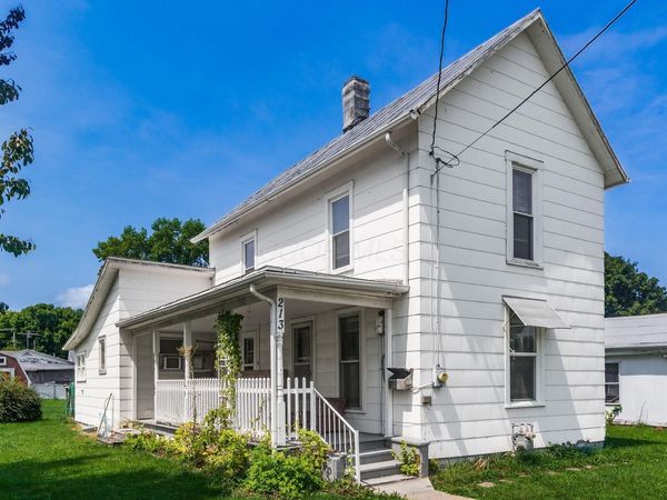 213 N School Street , Williamsport, OH 43164