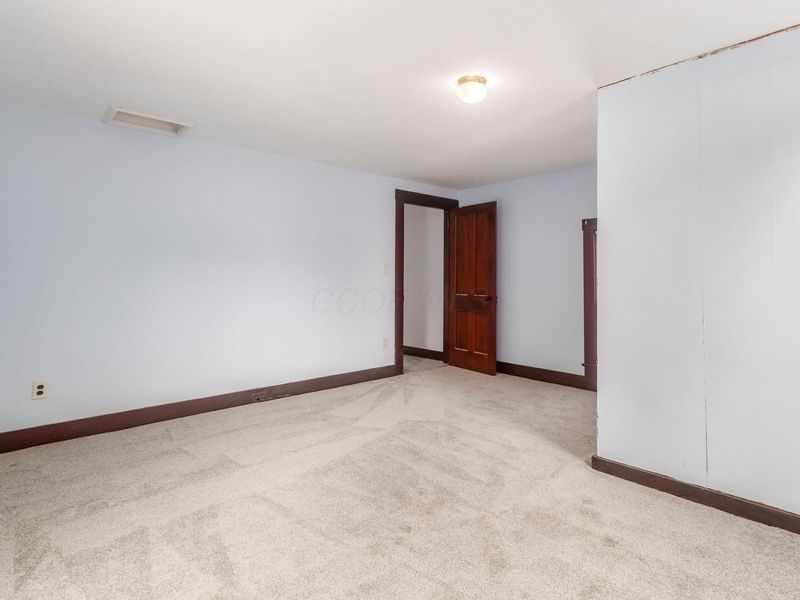 213 N School Street , Williamsport, OH 43164 Photo 8