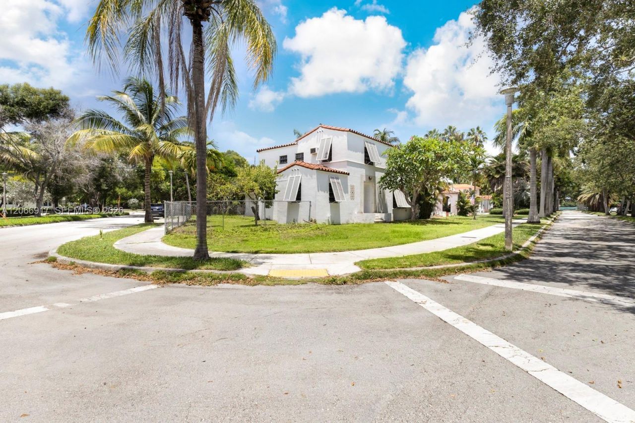 621 NE 57th St, Miami, FL 33137 Photo