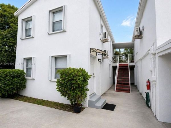 127 NW 47th Ter , Unit 2, Miami, FL 33127