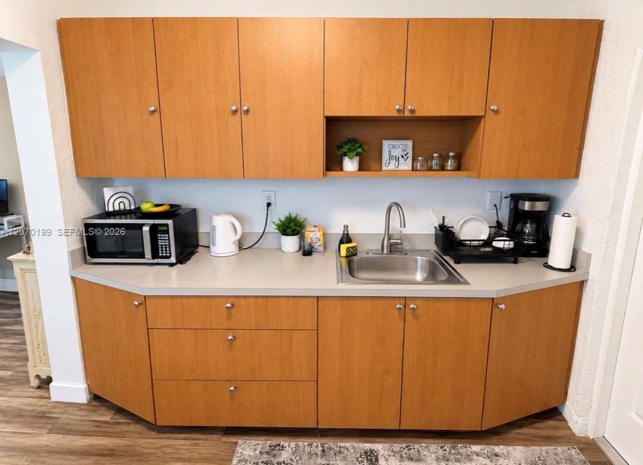 127 NW 47th Ter, Unit 2, Miami, FL 33127 Photo