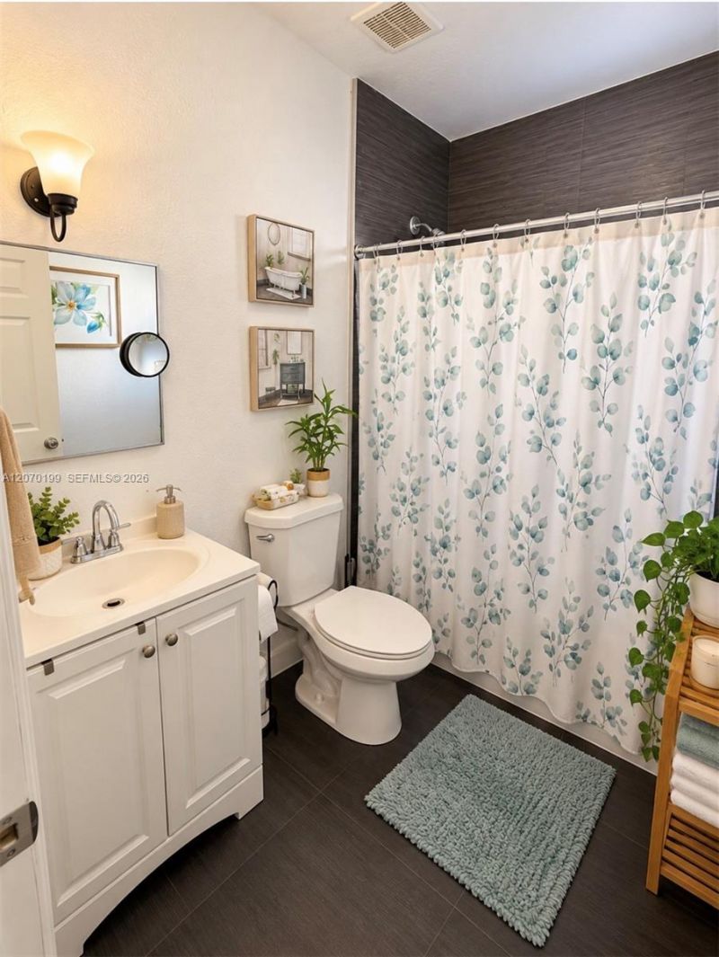 127 NW 47th Ter, Unit 2, Miami, FL 33127 Photo