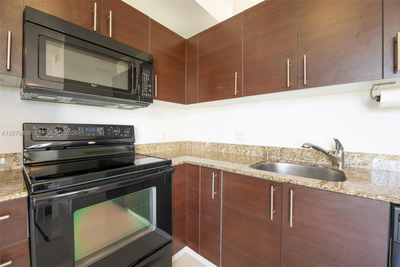 2701 SW 3rd Ave , Unit 703, Miami, FL 33129 Photo