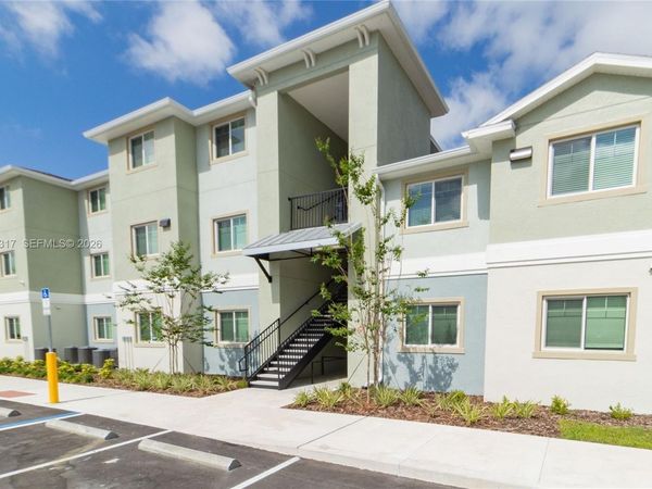 8247 Tanager Square , Unit 301, New Port Richey, FL 34655