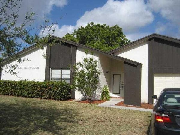 13403 SW 108 ST CIR N , Miami, FL 33186