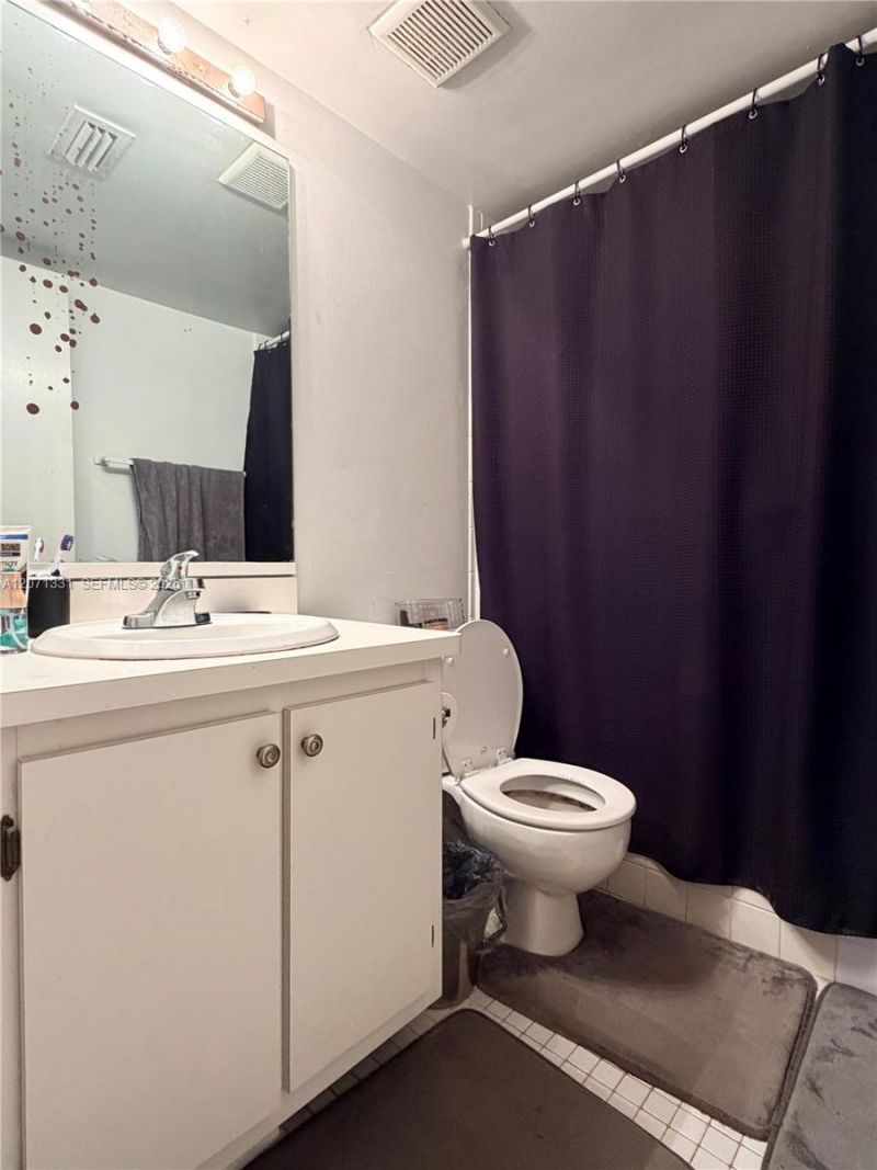 20035 NE 3rd Ct , Unit 6, Miami, FL 33179 Photo