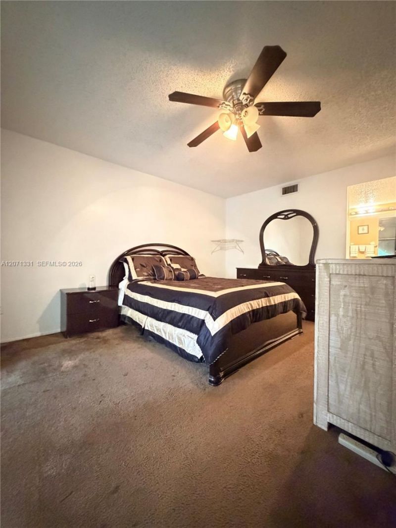 20035 NE 3rd Ct , Unit 6, Miami, FL 33179 Photo