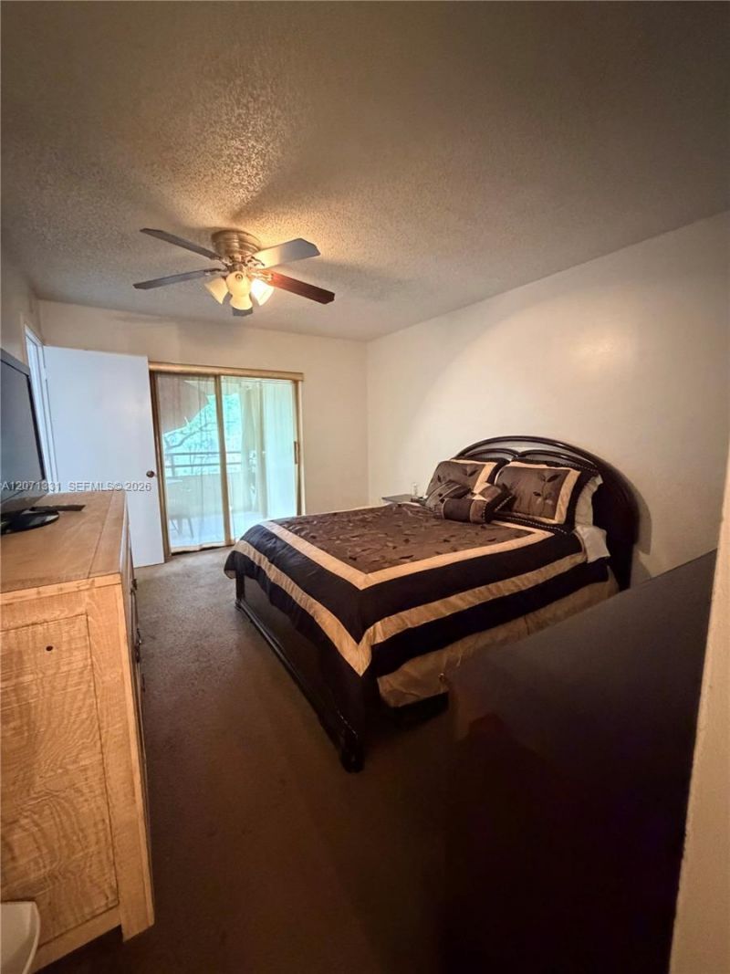 20035 NE 3rd Ct , Unit 6, Miami, FL 33179 Photo