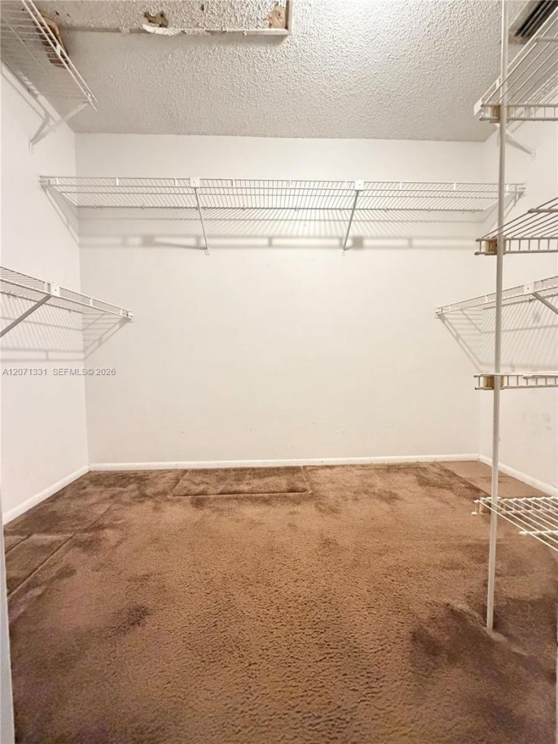20035 NE 3rd Ct , Unit 6, Miami, FL 33179 Photo
