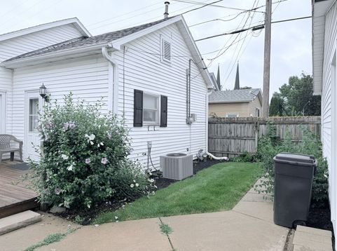Main Photo