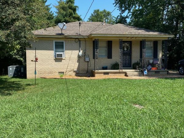 926 Leigh Drive , Dyersburg, TN 38024