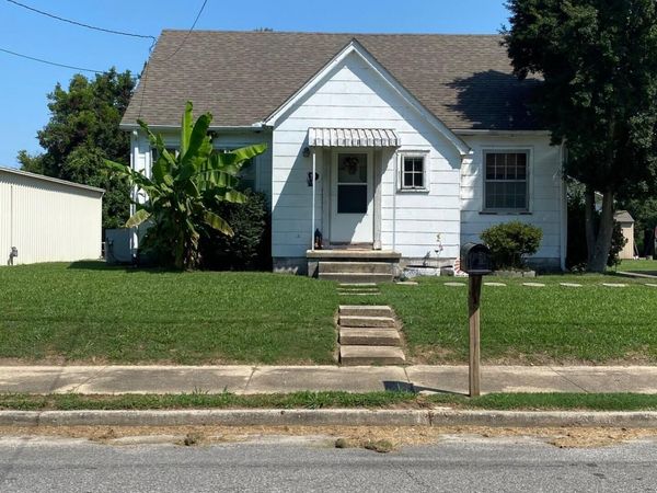 304 E Main Street , Newbern, TN 38059