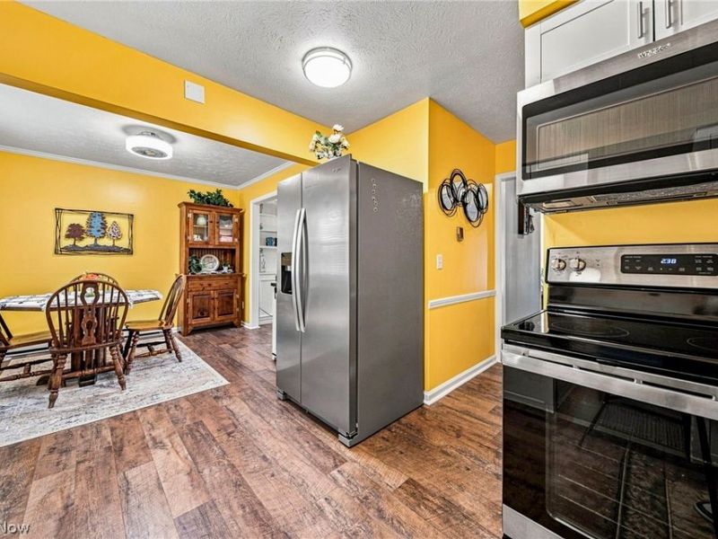 9 Meadowlawn Drive, Unit 6, Mentor, OH 44060 Photo 11