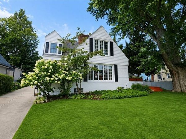 34 E 211th Street, Euclid, OH 44123