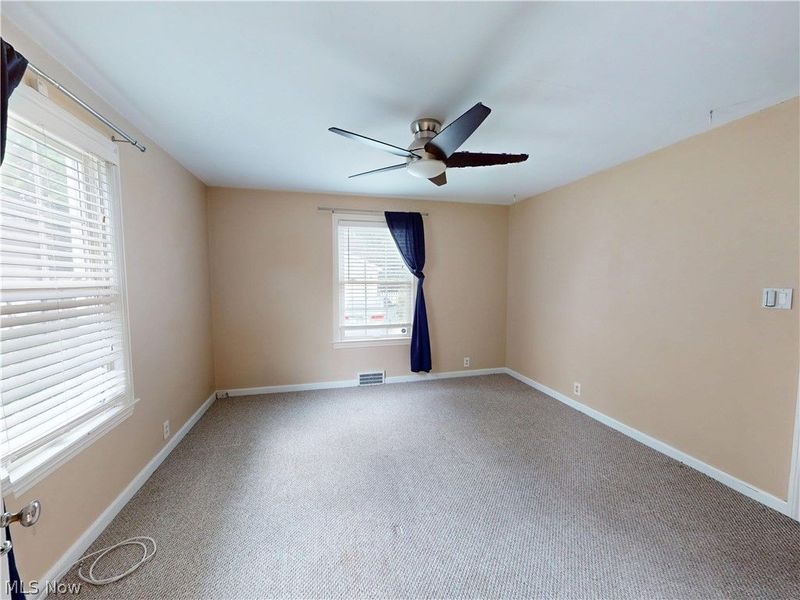 34 E 211th Street, Euclid, OH 44123 Photo 17