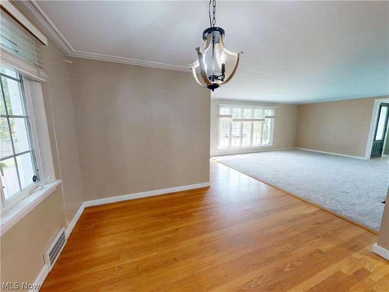 34 E 211th Street, Euclid, OH 44123 Photo 8