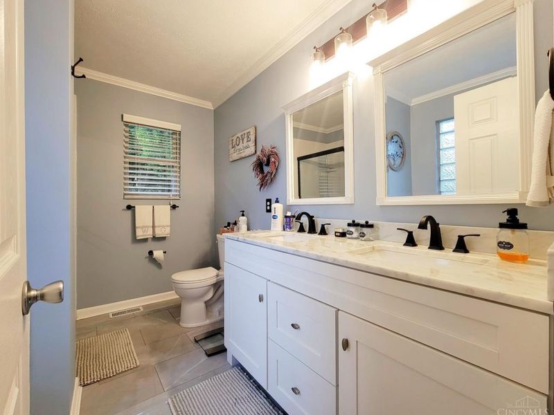 565 Riverbend Court, Fairfield, OH 45014 Photo 20