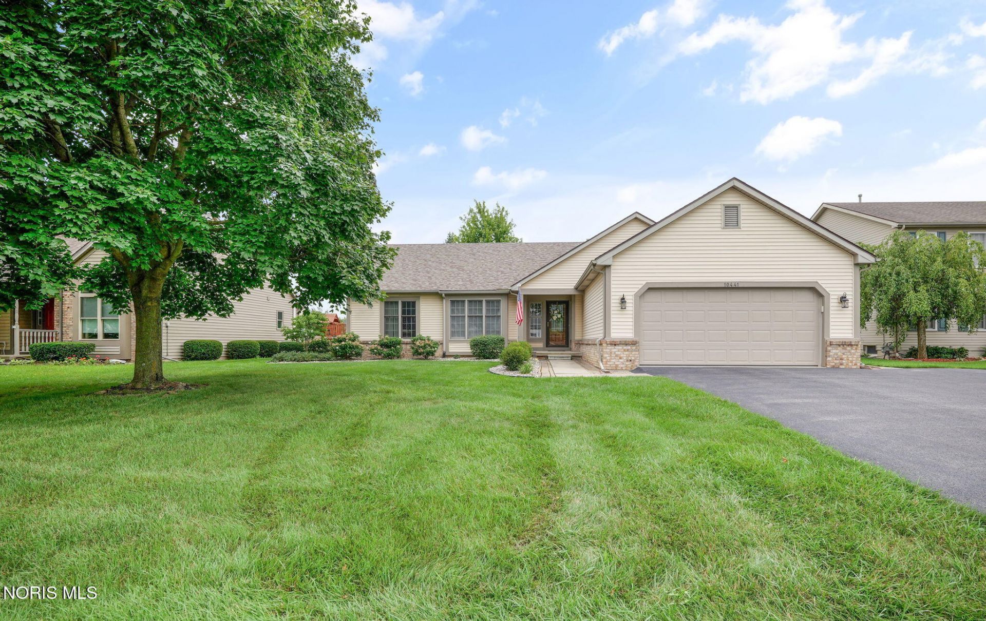 10441 White Oak Drive, Perrysburg, OH 43551 Main Photo