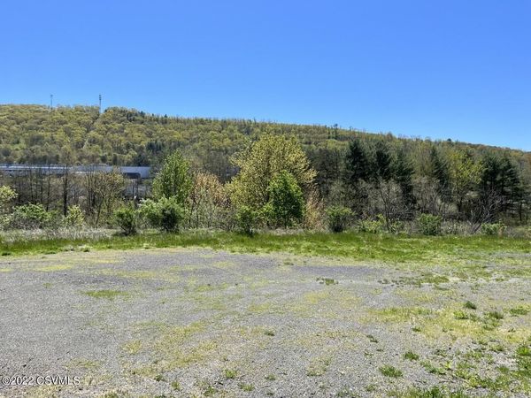 W VALLEY Avenue , Elysburg, PA 17824