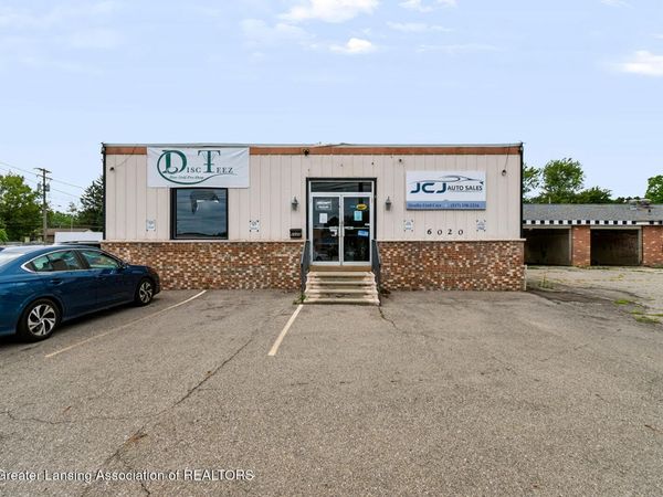 6020 S Cedar Street, Lansing, MI 48911