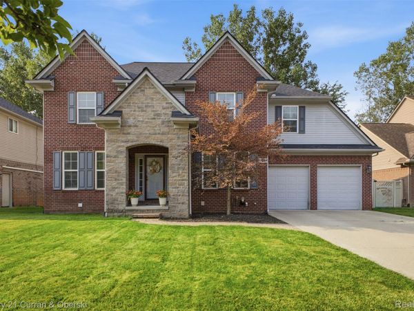 26643 Carly Drive, Brownstown Township, Mi 48174