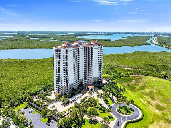 1050 Borghese LN , Unit 1405, NAPLES, FL 34114