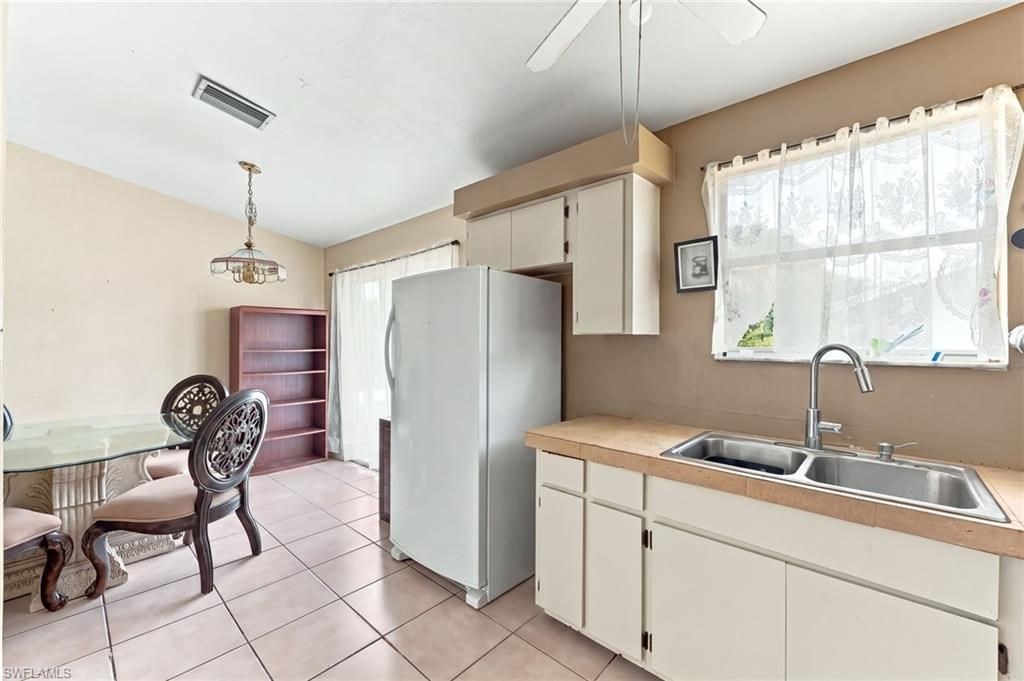 2361 4th Ave Ne, Naples, FL 34120 Photo