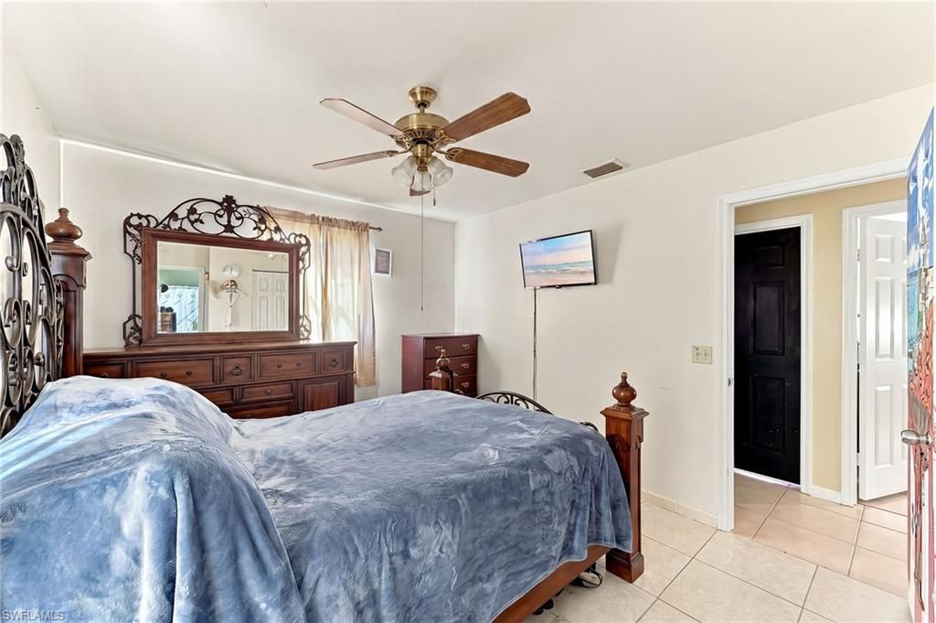 2361 4th Ave Ne, Naples, FL 34120 Photo