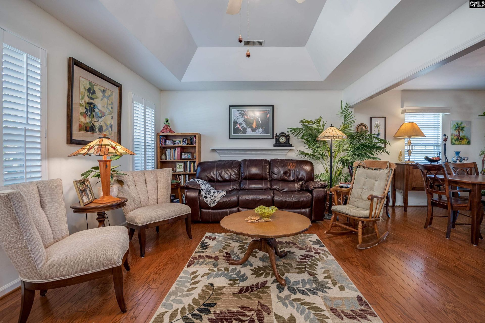 200 Twin Oaks Lane  Photo 11