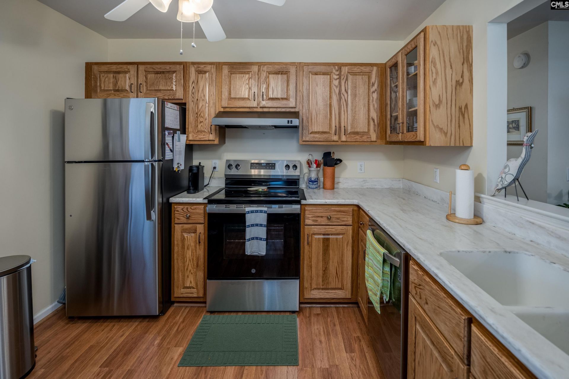200 Twin Oaks Lane  Photo 16