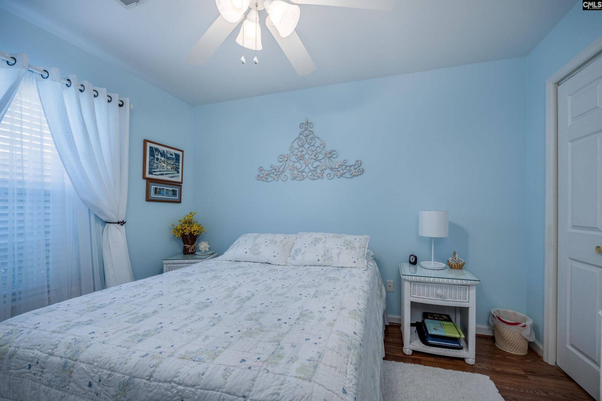 200 Twin Oaks Lane  Photo 27
