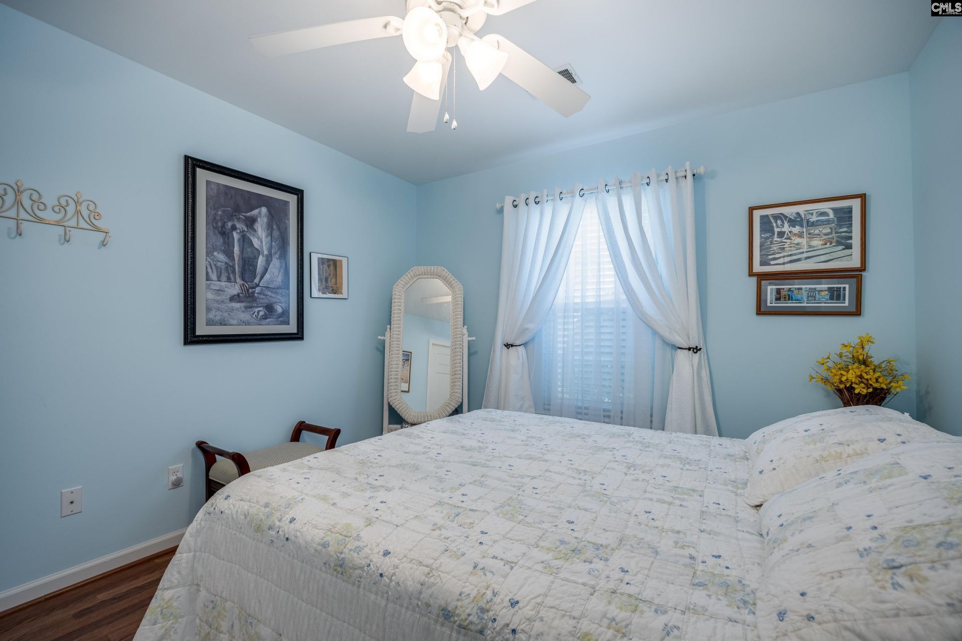 200 Twin Oaks Lane  Photo 28