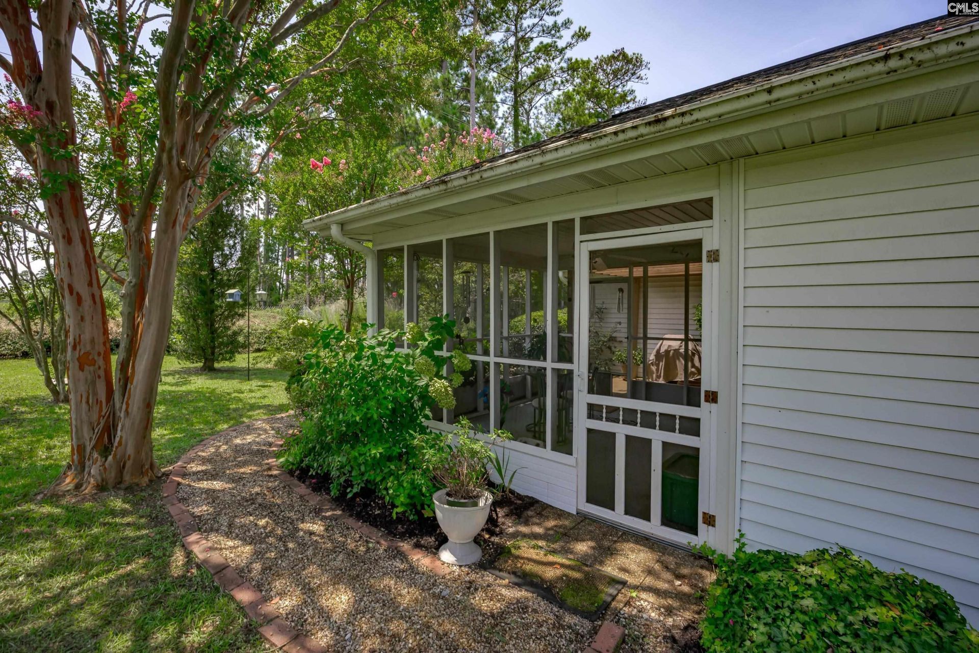 200 Twin Oaks Lane  Photo 45