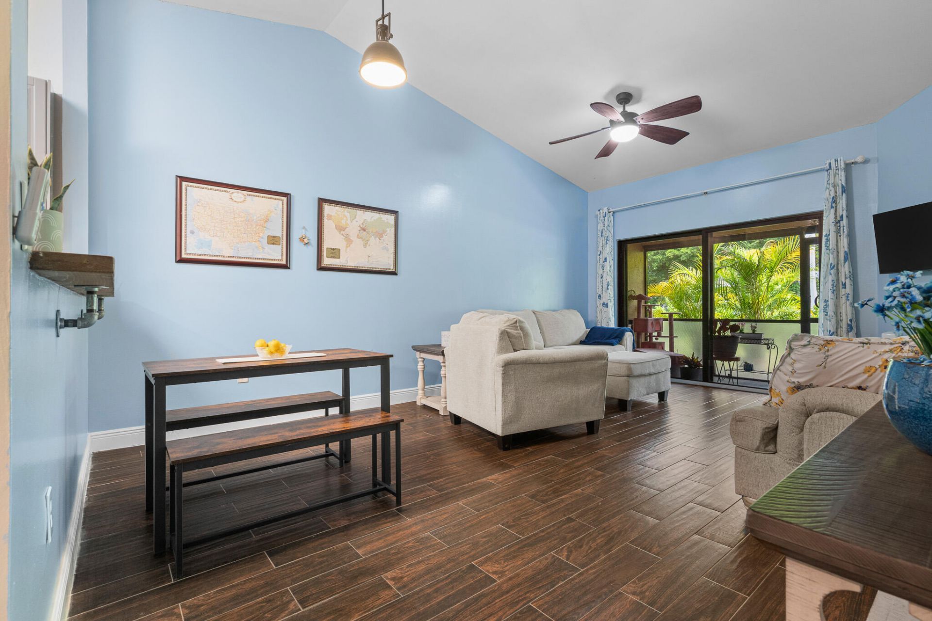 7660 NW 96th Terrace, Tamarac, FL 33321 Photo