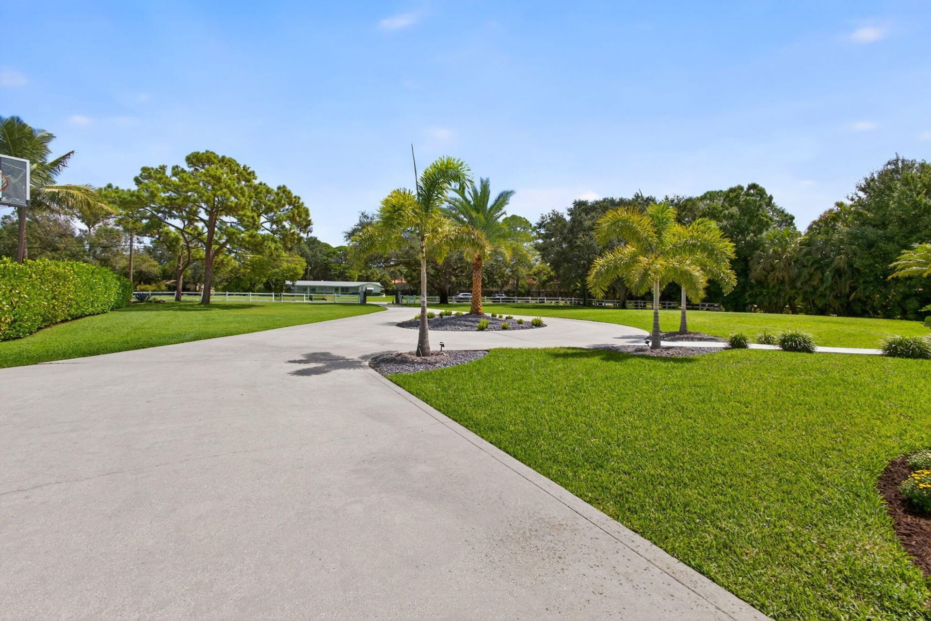 4628 Square Lake Drive, Palm Beach Gardens, FL 33418 Photo