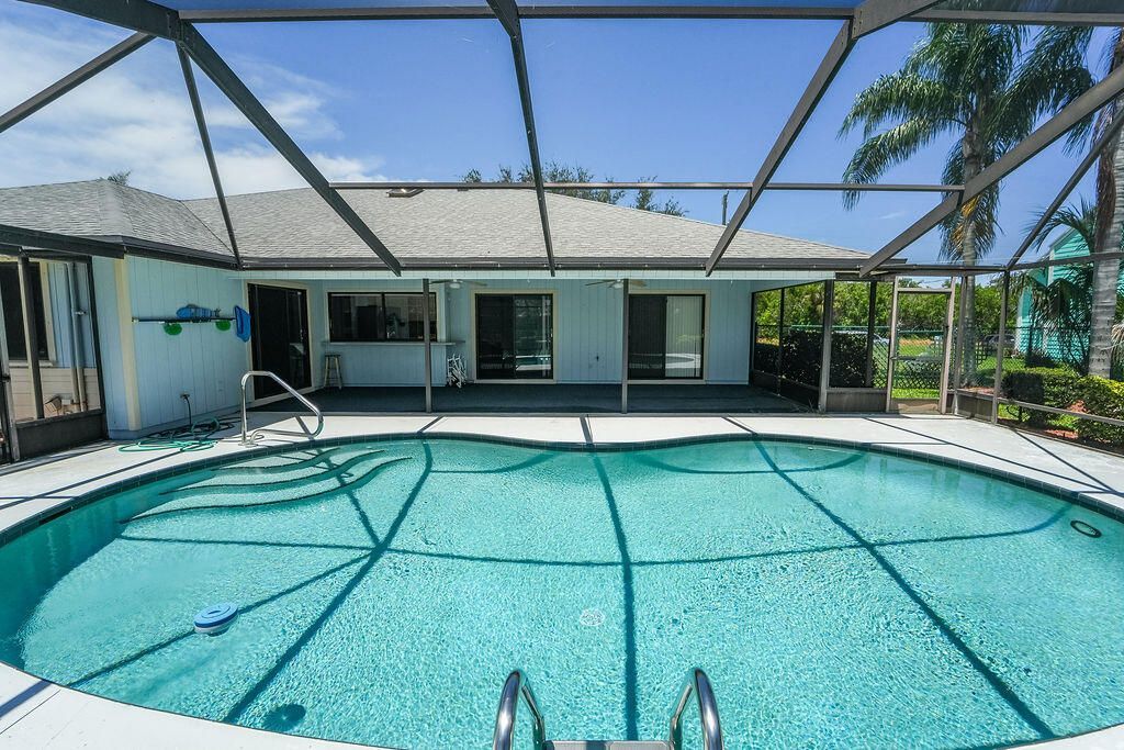 433 12th Street Se, Vero Beach, FL 32962 Photo