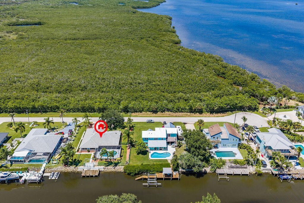 433 12th Street Se, Vero Beach, FL 32962 Photo