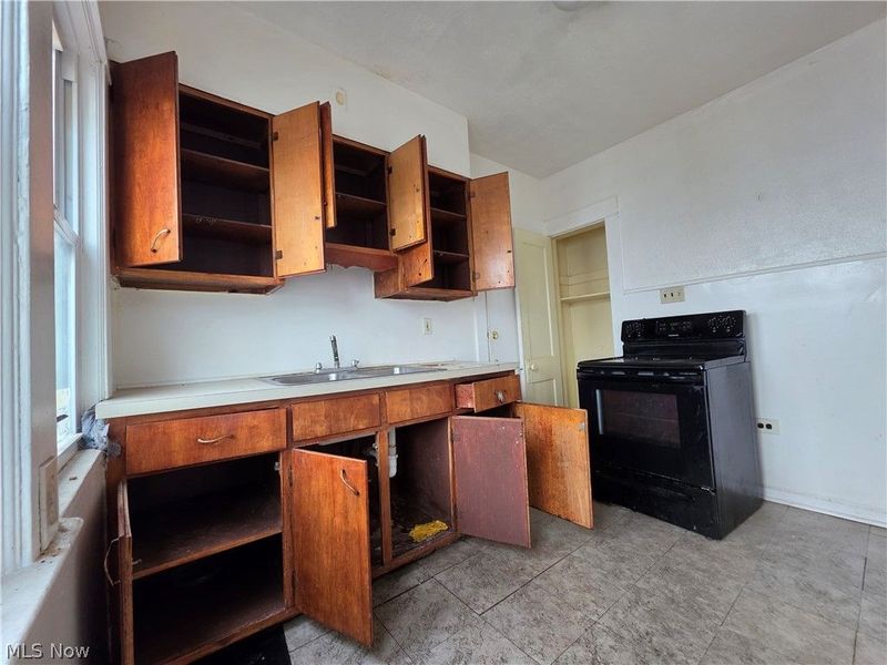 13308 Milan Avenue, East Cleveland, OH 44112 Photo 16