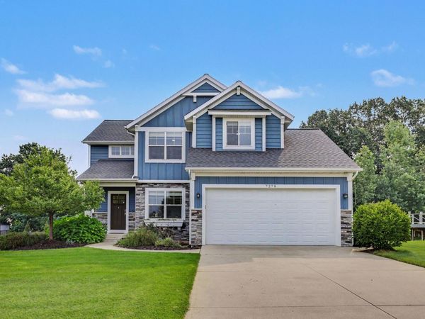 7278 Rosie Shores Drive SW, Byron Center, MI 49315