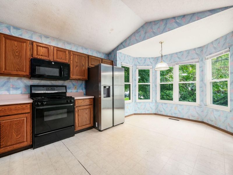 8774 Canoe Drive, Galloway, OH 43119 Photo 12